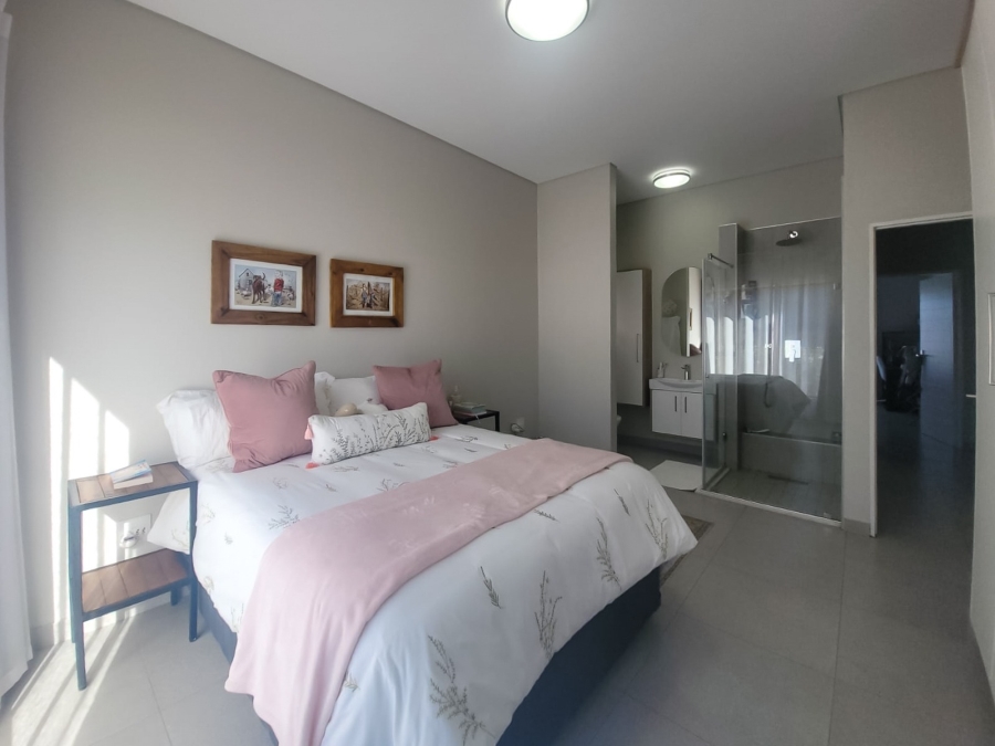 2 Bedroom Property for Sale in Van Der Hoff Park North West